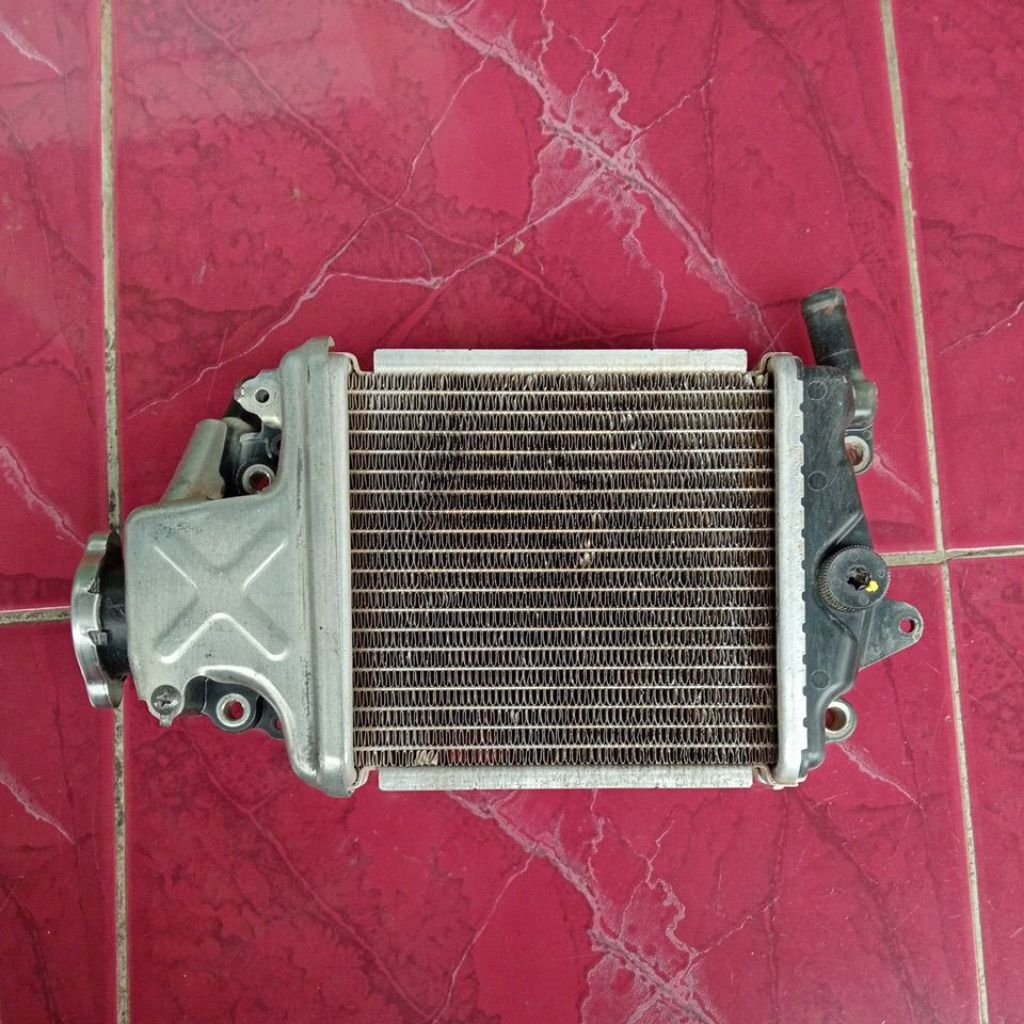 Jual radiator honda vario 125 old 125 led 150 led bekas original ...