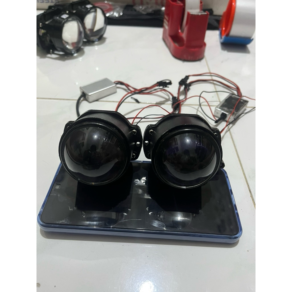 Jual lampu biled projector vahid E5 30 watt 1,8 inch bekas di motor R25 ...