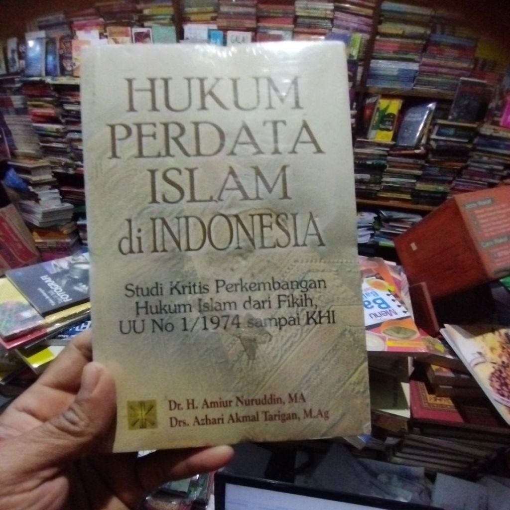Jual Hukum Perdata Islam Di Indonesia Amiur Nuruddin Dr.H MA, Drs ...