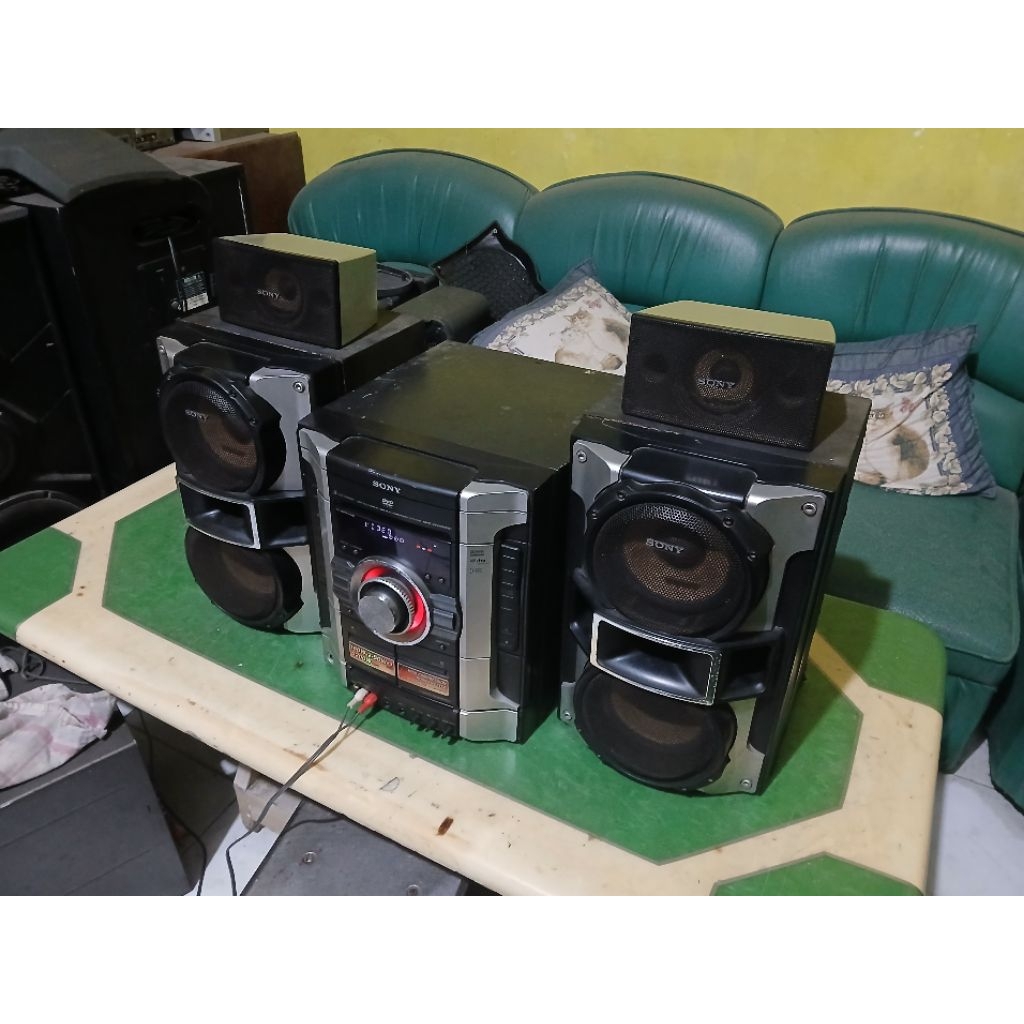 Jual Hifi Compo SONY MHC-GNZ888D Tape Normal power 5200 watt pmpo ...
