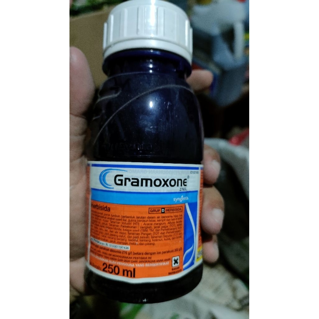 Jual Gramoxone 250 ml 500 ml 1 liter Pembasmi Rumput dan Tanaman Liar ...