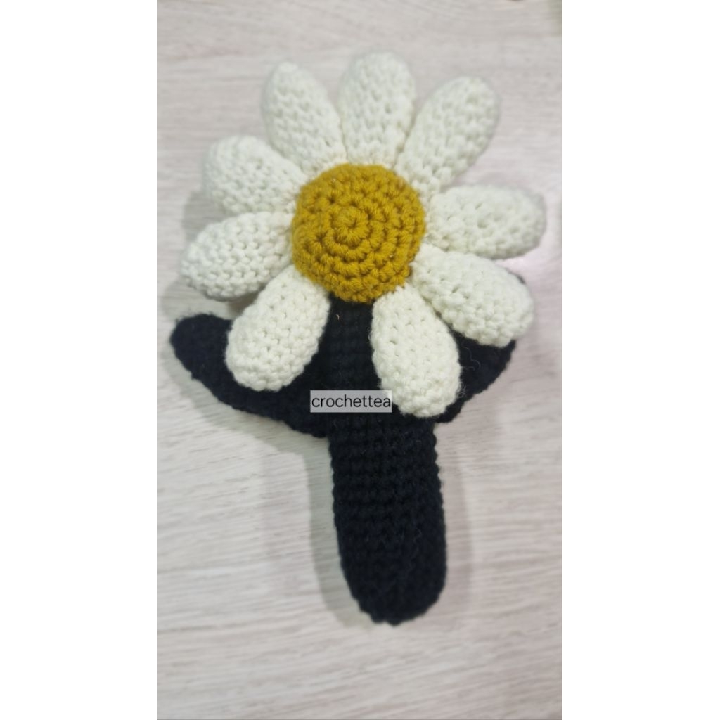 Jual Gantungan Kunci Rajut Amigurumi Lightstick GD Daisy – Handmade ...