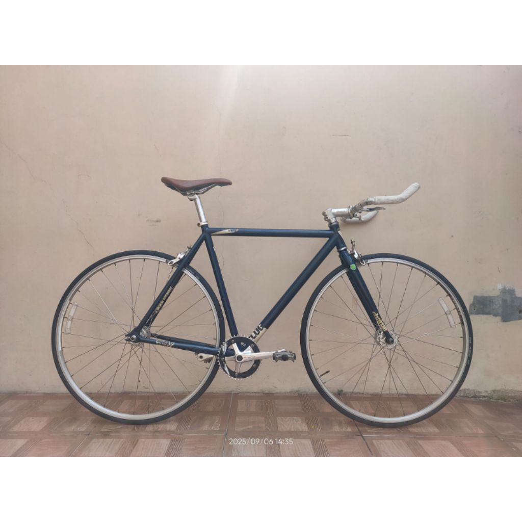 Jual sepeda fixie single speed charge plug | Shopee Indonesia