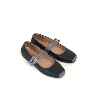 Sara Clara Flatshoes Wanita Casual Sepatu Slip On