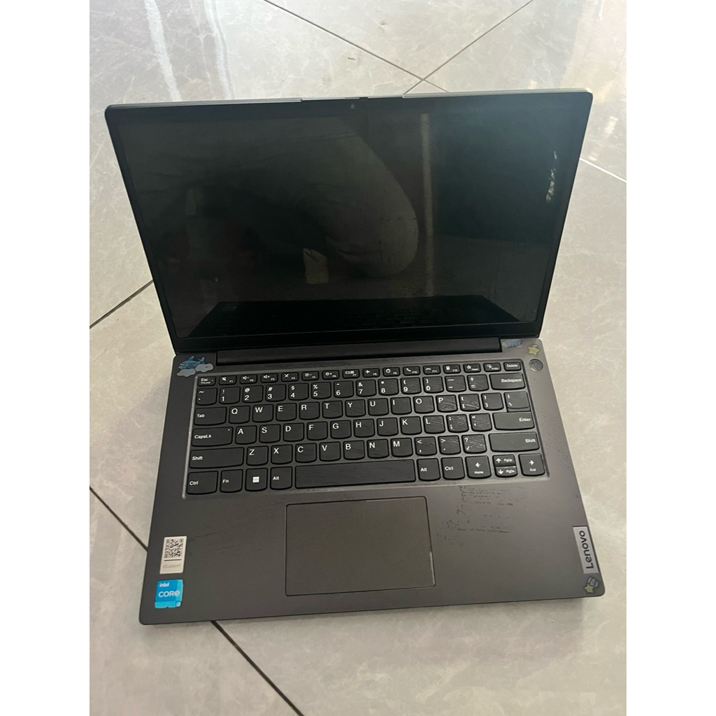 Jual Laptop lenovo v14 G2 (dijual apa adanya) | Shopee Indonesia