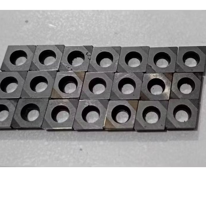Jual insert bubut diamond cbn CCMT 06 BEKAS LAYAK PAKAI | Shopee Indonesia