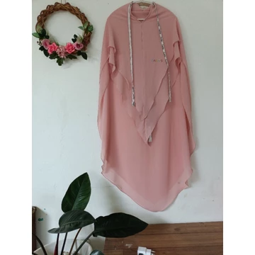 Qinan Bergo Sarkis Hijab
