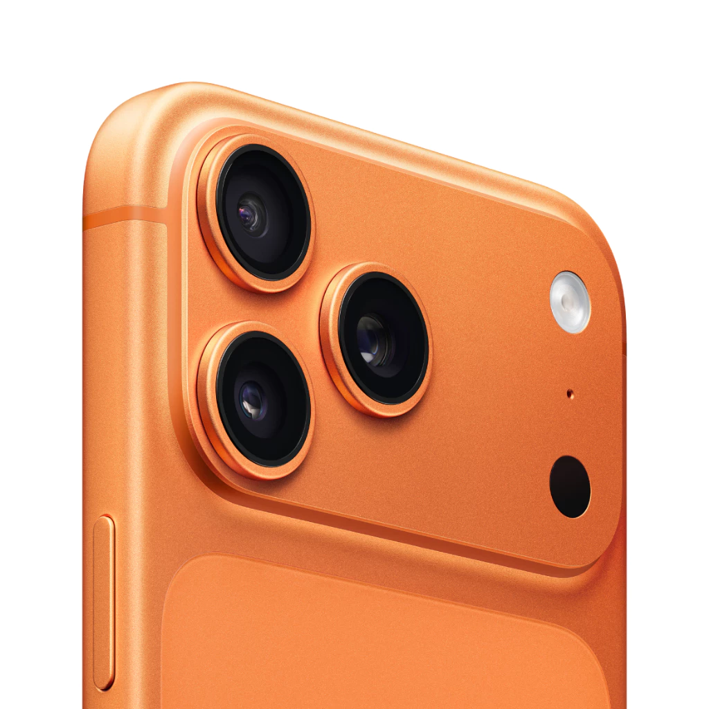 Sistem tiga kamera belakang 48MP pada iPhone 17 Pro Max