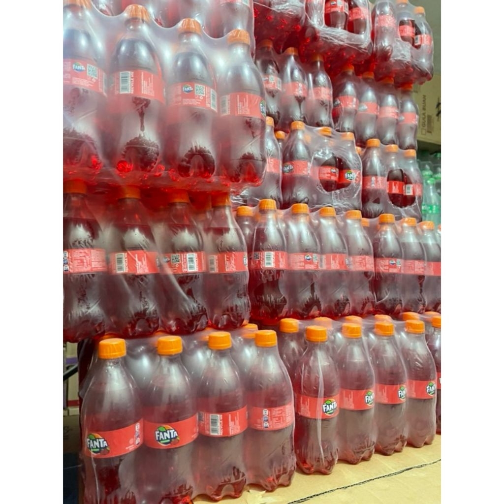 Jual Fanta Minuman Segar Rasa Strawberry 250 ML 1 DUS ISI 12 BOTOL ...