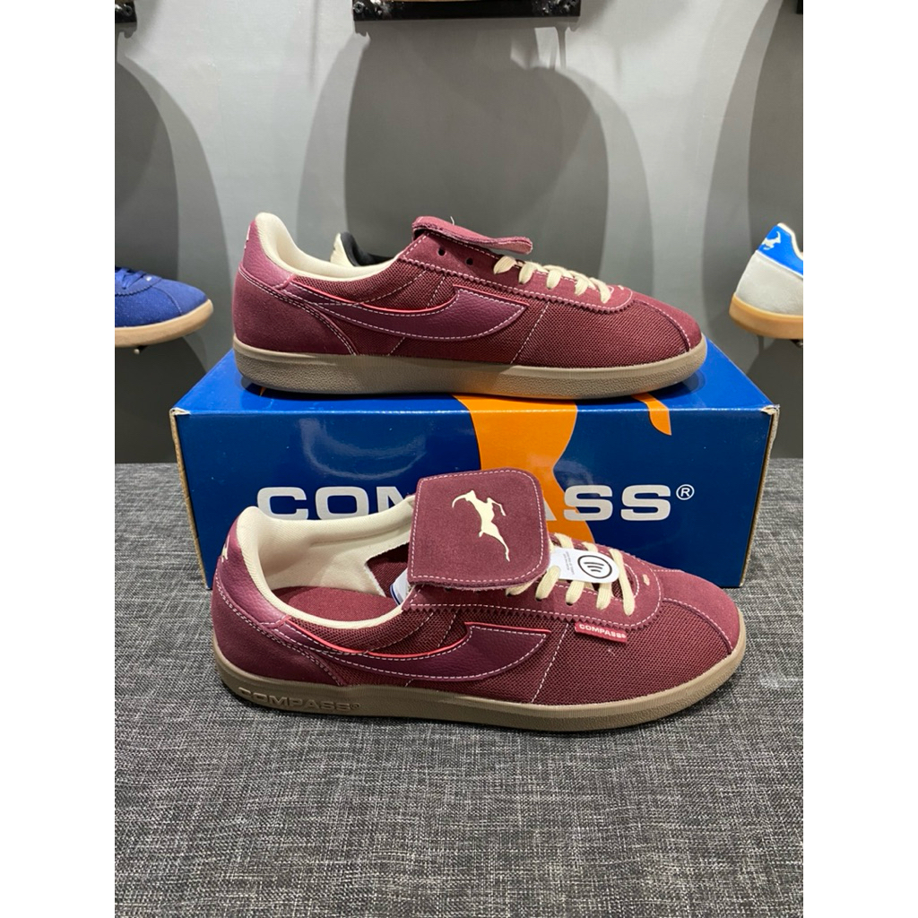 Jual COMPASS-TRIBUNE AWAY MAROON | Shopee Indonesia