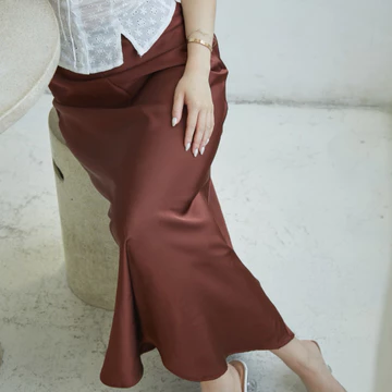 Blancheofficial Bella Satin Skirt Rok Panjang Satin Silk Premium Wanita