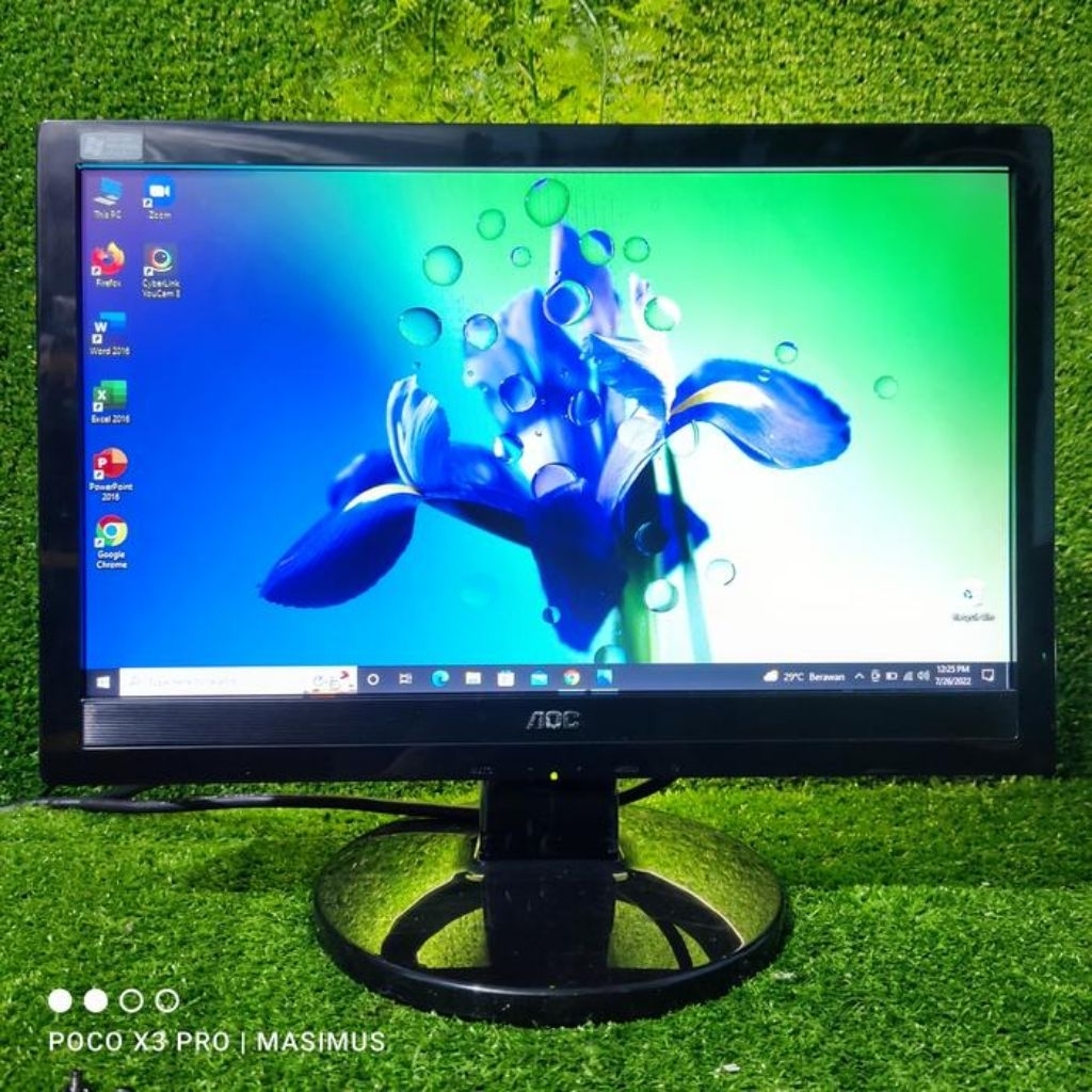 Jual lcd/led Monitor 16 inch Merk Benq Normal siap pakai lengkap kabel ...