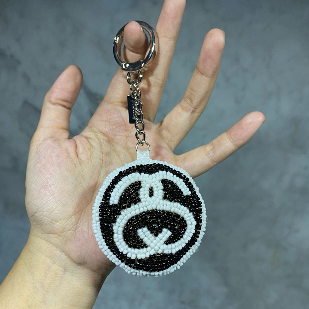 Jual Stussy SS Link Beaded Ball Keychain 'Black/White' SS24