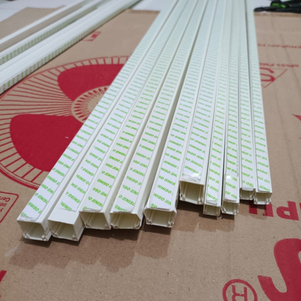 Jual Kabel Ducting dakting penutup kabel ukuran 10x10mm dan 16×16mm ...