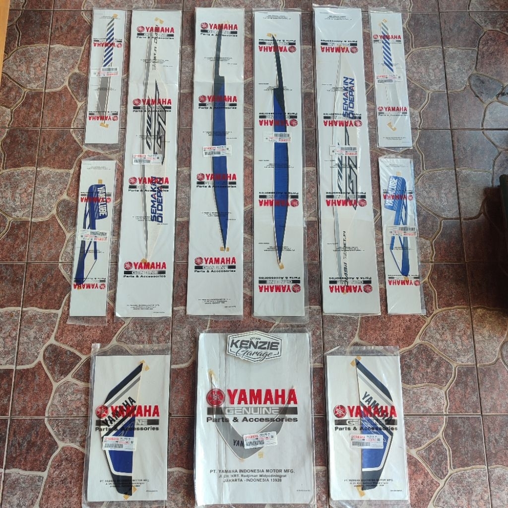 Jual Stiker Striping Graphic set Yamaha Mio GT Biru putih 2013 2BJ ...