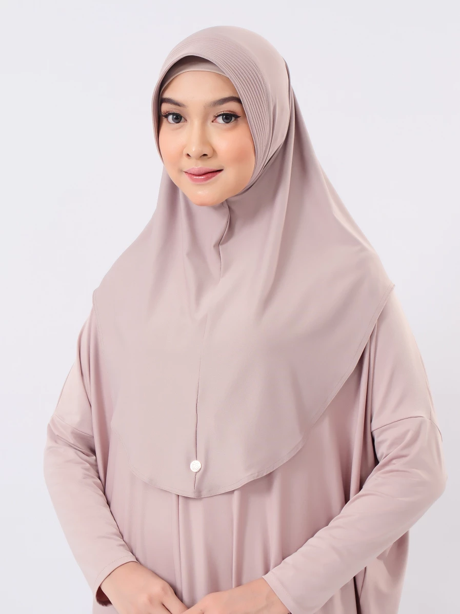 RnW Hijab Bergo Laluna - Cream Color