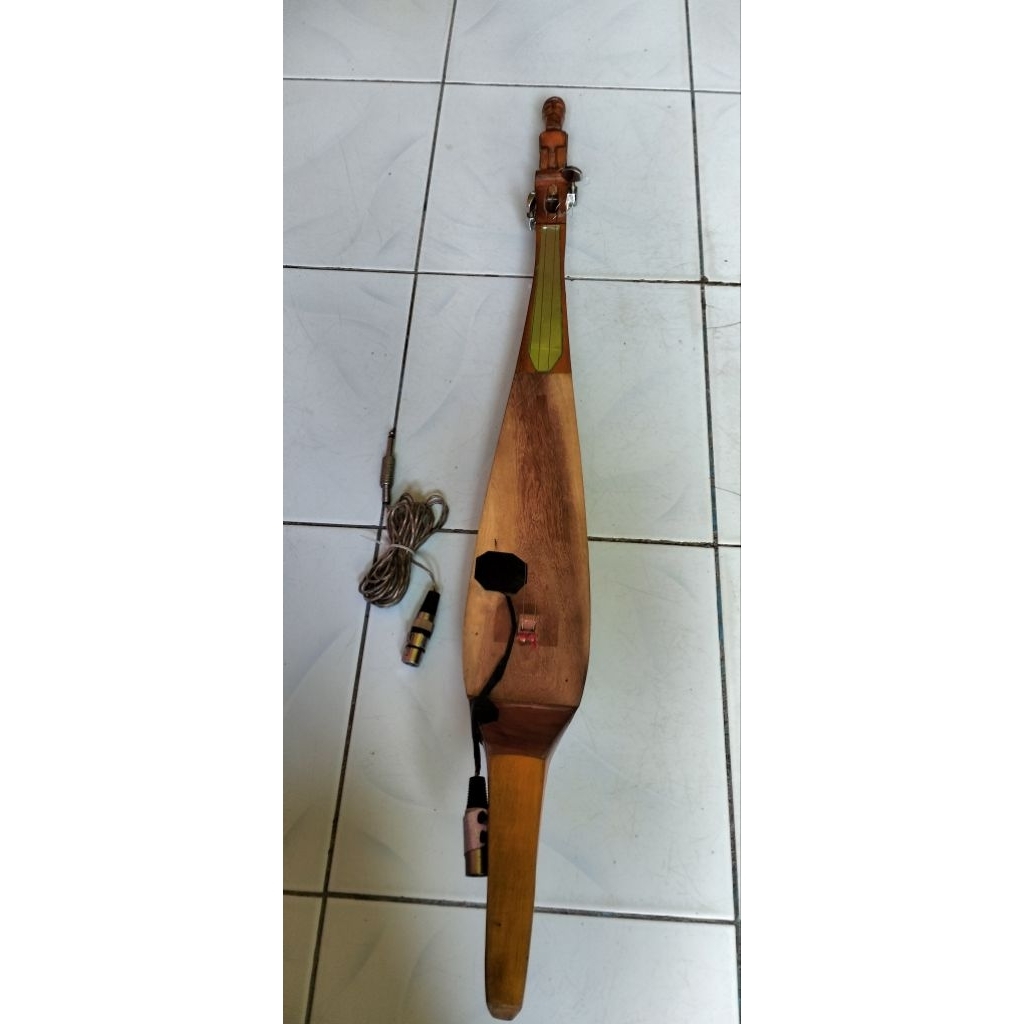 Jual Hasapi/Kecapi Batak Toba Hau Jior Dengan Kabel Audio Mixer ...