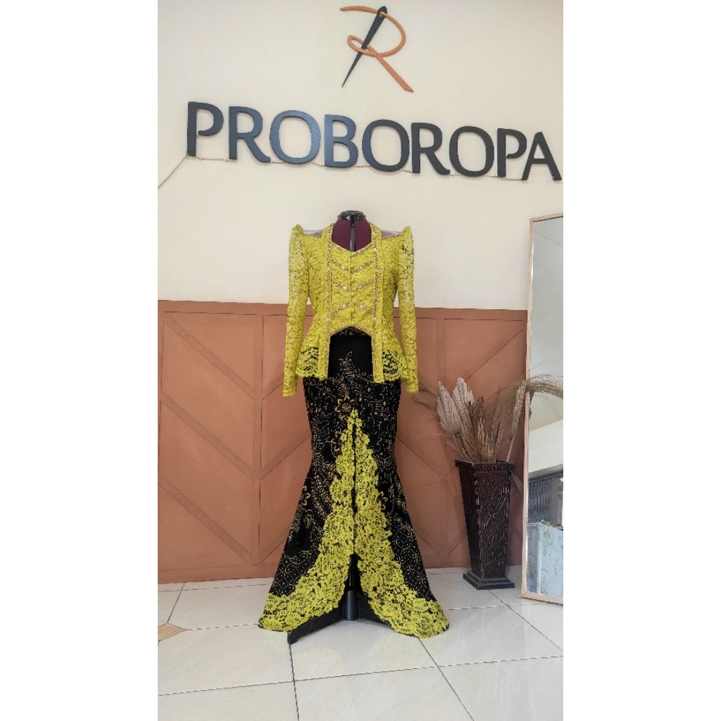 Jual PO Kebaya set Rok belah Wisuda engagement bisa request ukuran ...