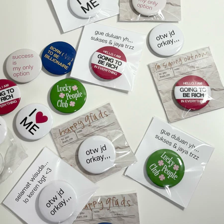 Pin Lucu