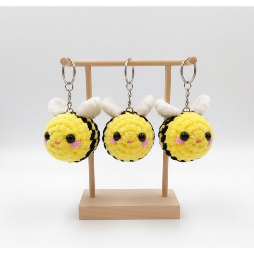Jual (READY STOCK)gantungan kunci rajut lebah/lebah amigurumi/keychain ...