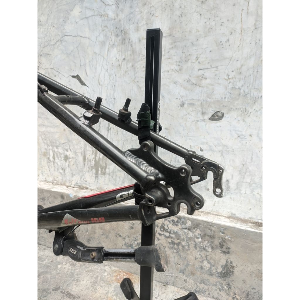 Jual frame set sepeda lipat giant halfway ring 20inc | Shopee Indonesia