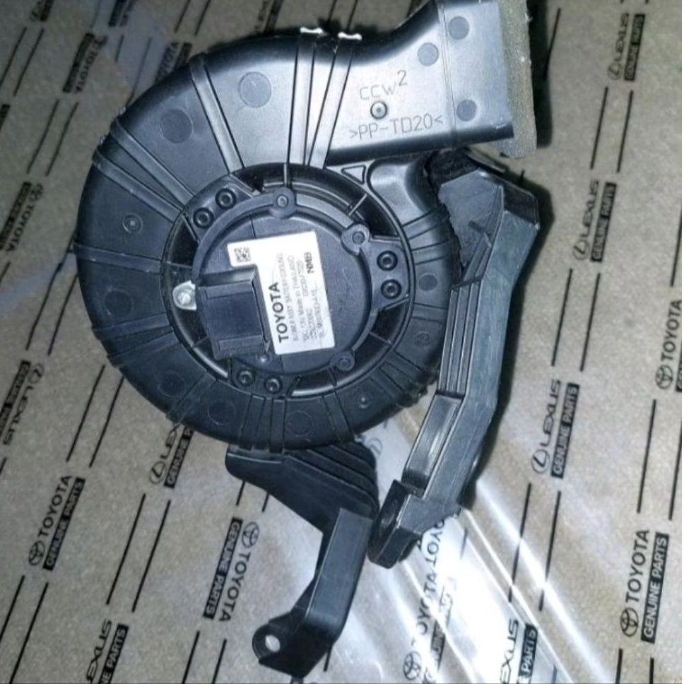 Jual Kipas Assy blower pendingin battery Innova Zenix Hybrid | Shopee ...