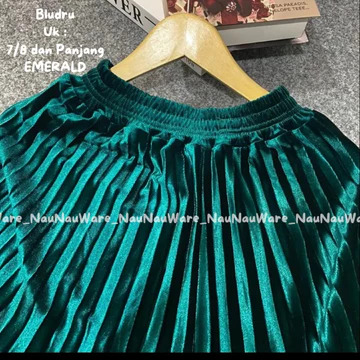 Rok Plisket Bludru Panjang Dewasa Premium Import