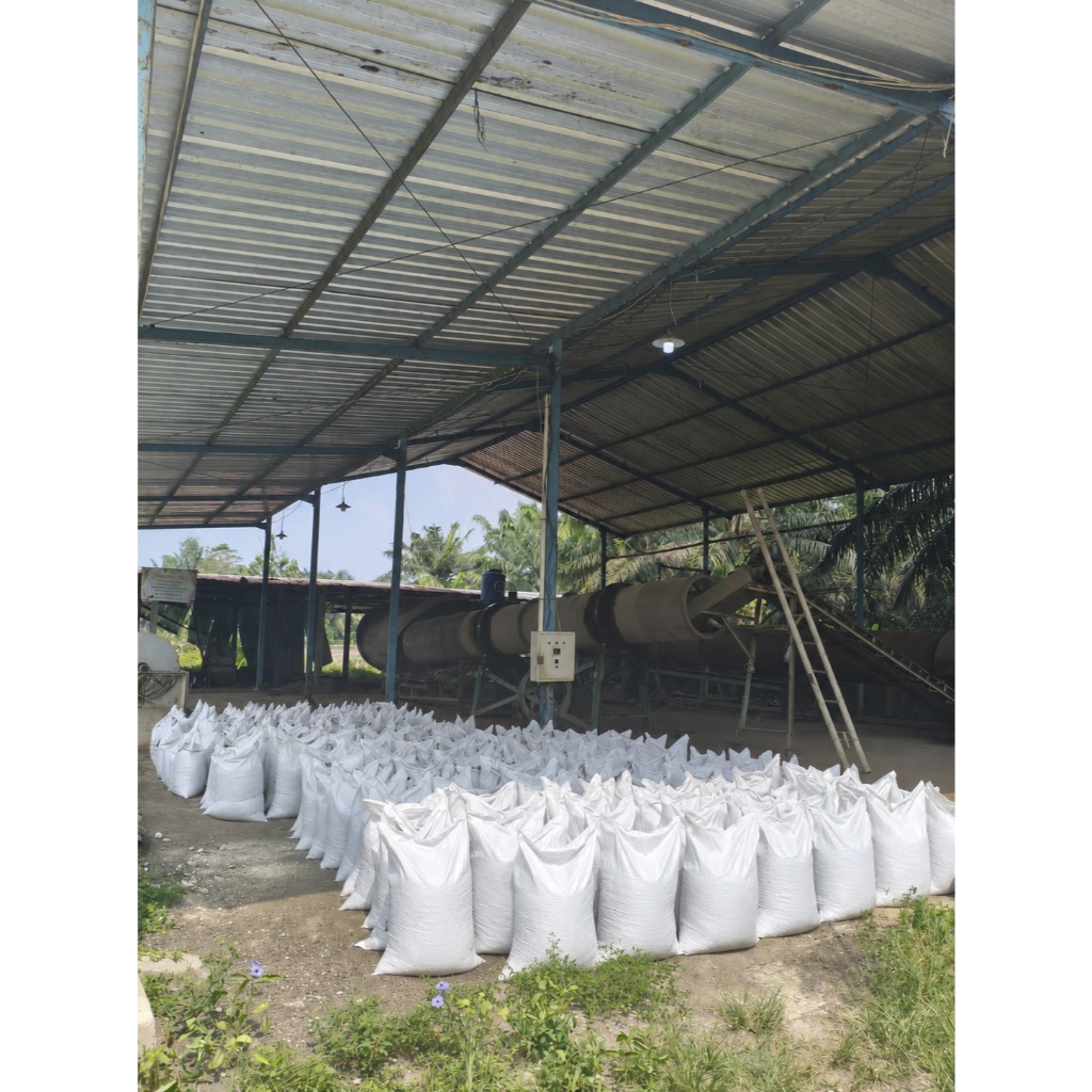 Pupuk Organik Kandang Granul, Pupuk Penyubur Tanah dan Nutrisi Pertumbuhan Tanaman Pusat Bibit Agrari