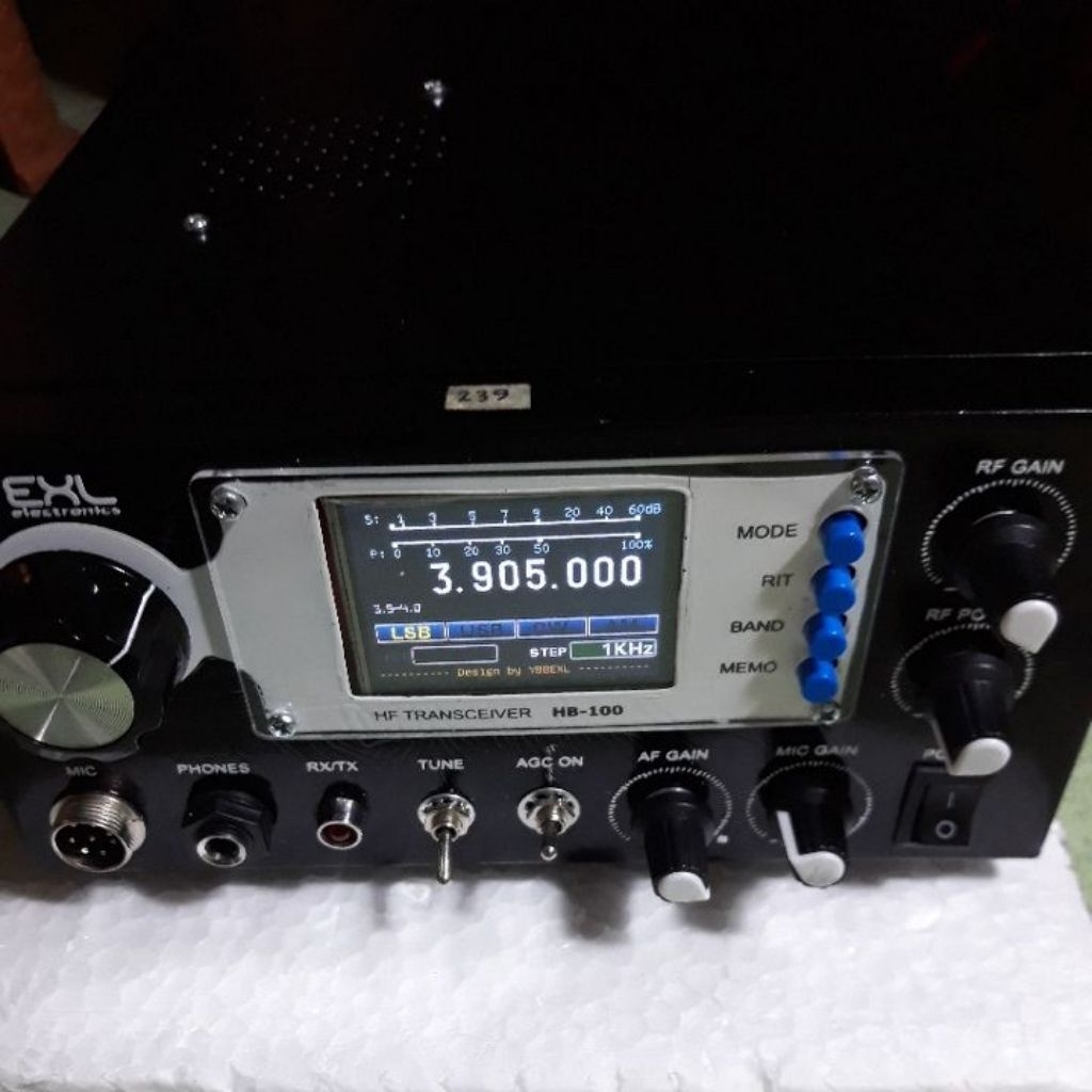 Jual RADIO HF SSB TRANCEIVER HB 100 ..BARU 80MBAND / 40MBAND / 10 MHZ ...