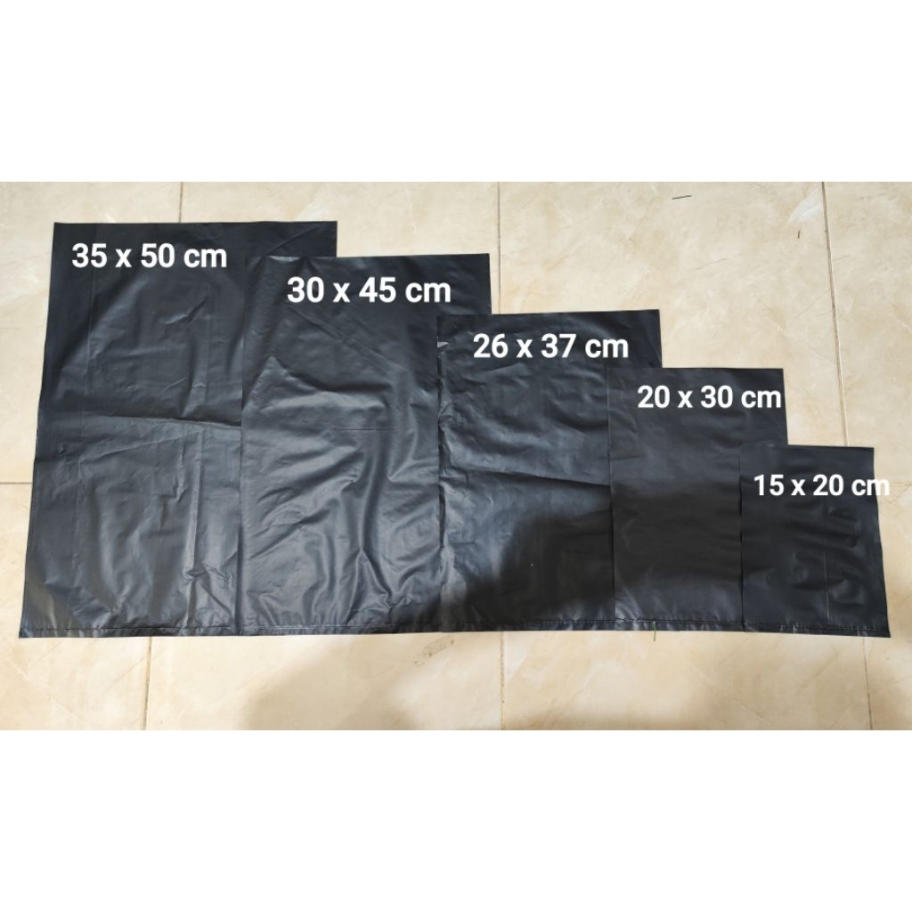 Jual Plastik packing olshop 1 kg | plastik packing hitam HD| plastik ...