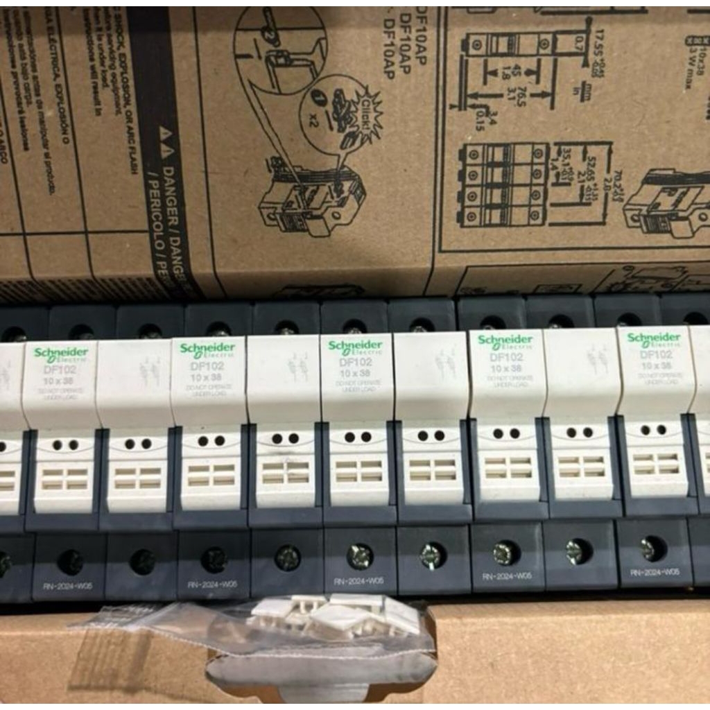 Jual SCHNEIDER DF102 FUSE CARRIER DF 2P 32A 690VAC | Shopee Indonesia