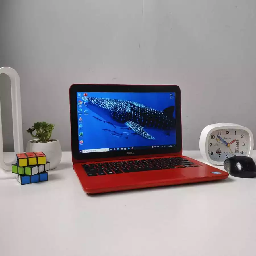 DELL INSPIRON RED