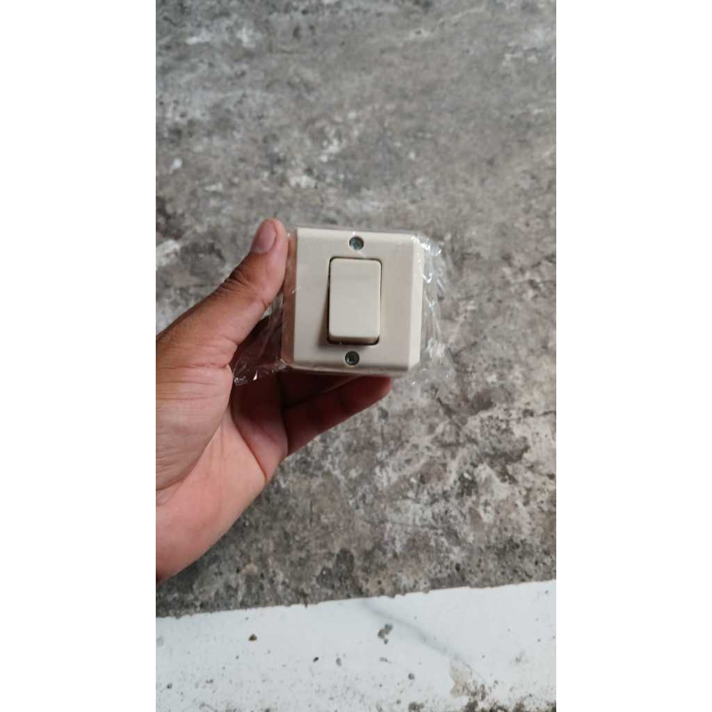 Jual Broco Saklar Engkel Outbow Tunggal Single Tempel Dinding | Shopee ...