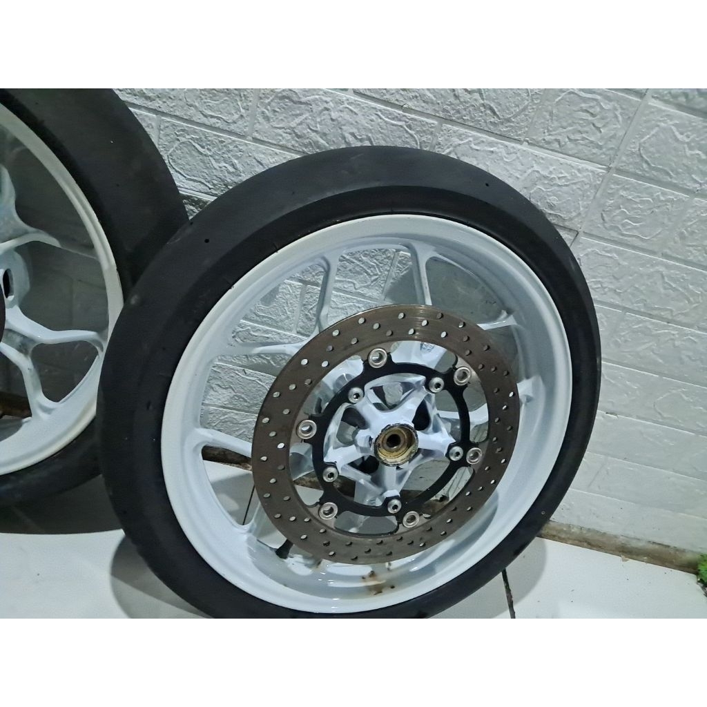 Jual Velg r25 r 25 mt25 mt 25 yamaha pelek racing palang original ori ...