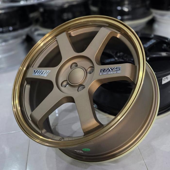 Jual velg mobil r17 lebar 7,5 et 40 VOLKRAYS TE37 PCD 4X100 velg racing ...