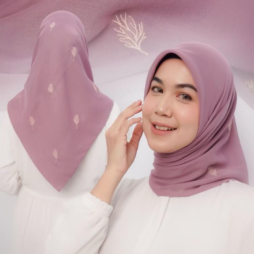 Jual MS SCRAF Hijab segi empat Paris jadul bordir motif ranting sakura ...