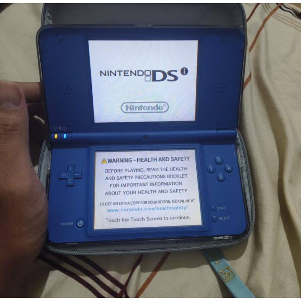 Jual Nintendo Dsi XL full game layar seperti di foto tombol aman cfw r4 ...