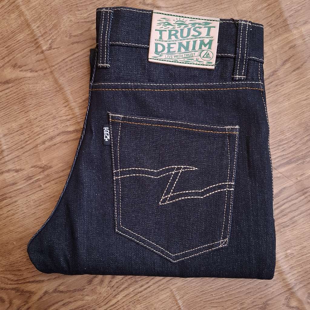 TRUST DENIM Greenwolf Celana Jeans Pria Denim Selvedge accent Slimfit  Dark Indigo Raw Denim 14oz - Main Image