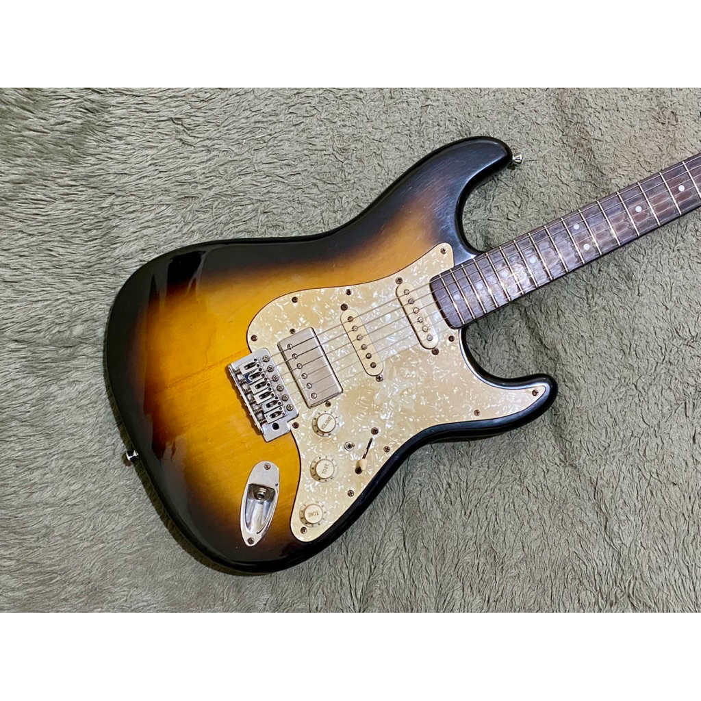 Jual Gitar Squier by Fender Stratocaster Bullet Series Original Made In ...