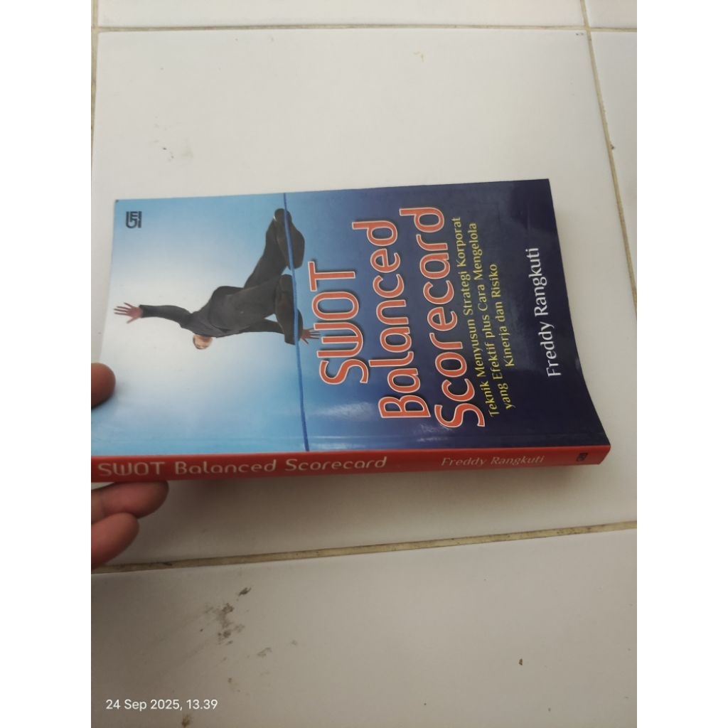 Jual BUKU SWOT BALANCED SCORECARD FREDDY RANGKUTI BEKAS ORIGINAL ...