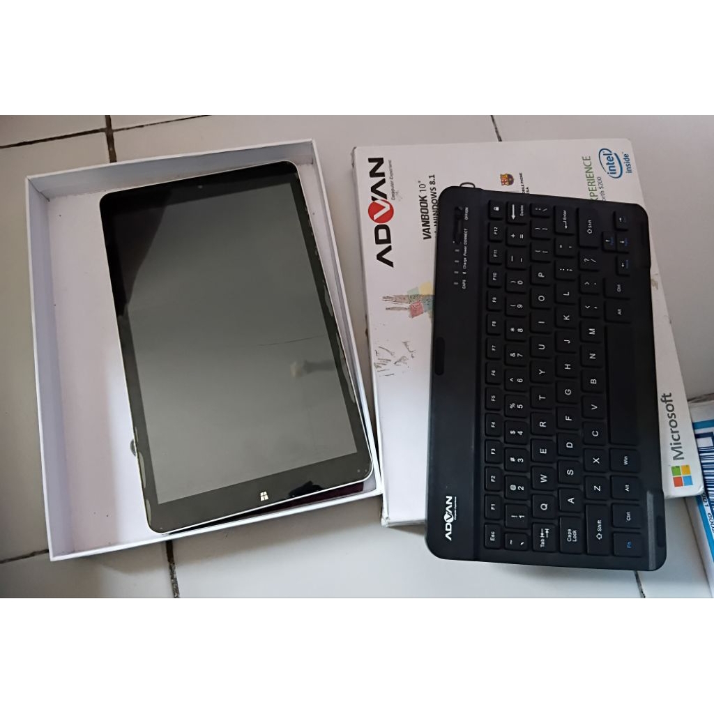 Jual Advan Vandroid W100 OS Windows Kondisi Gambling (Baca Deskripsi ...