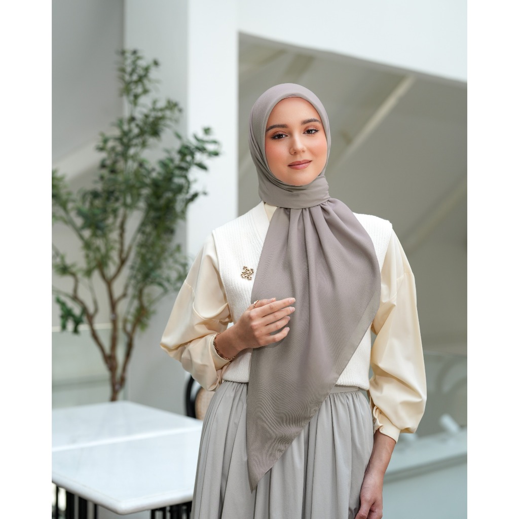 Heaven Lights Voal Plain Hijab Voal Polos Segi Empat