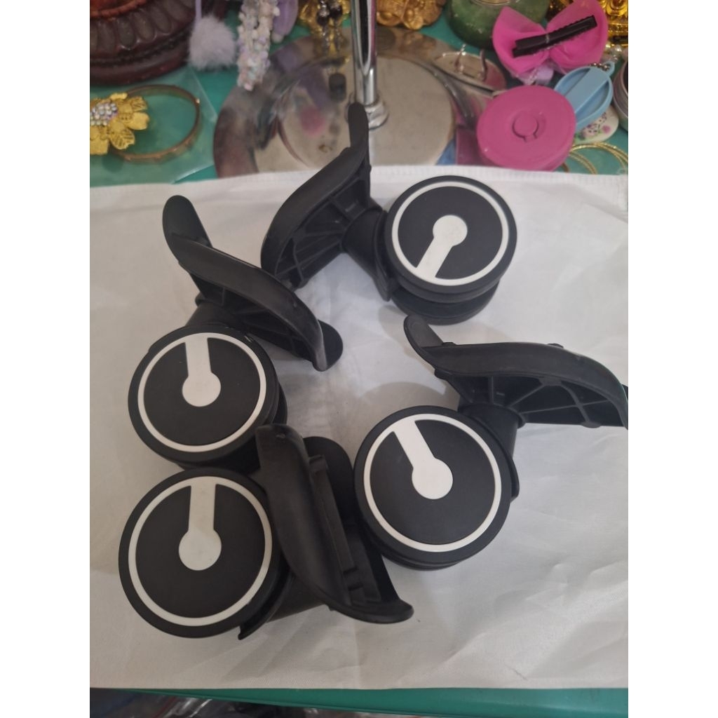 Jual Roda koper untuk koper samsonite dan logel Warna hitam dan juga ...