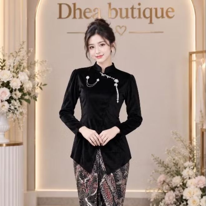 Jual SETELAN KABAYA JANGGAN BELUDRU SET ROK BATIK LILIT BAJU SERAGAMAN ...