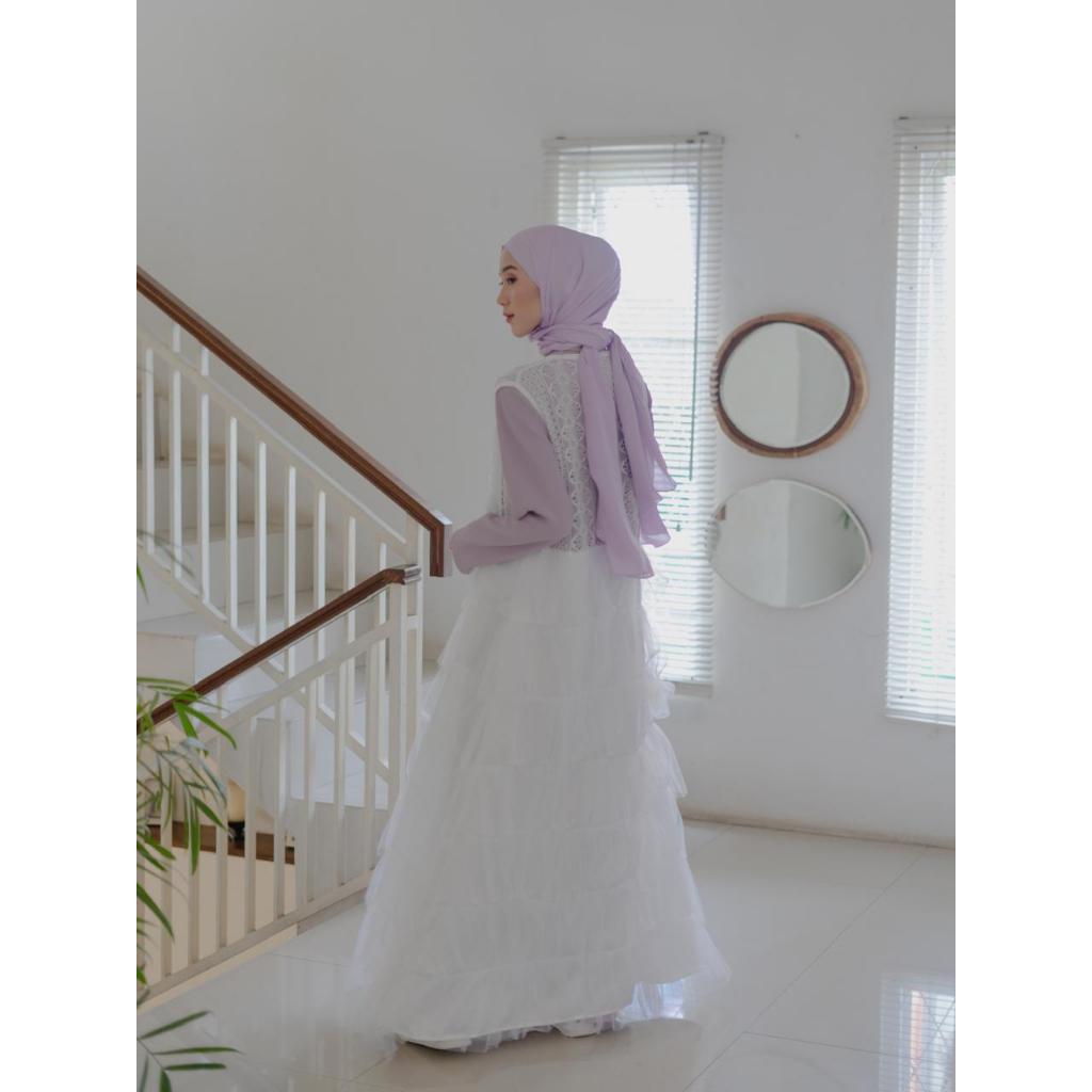 Jual Syalifa Hijab - HASNA OUTER WHITE - Outer Mewah - Outer Renda ...