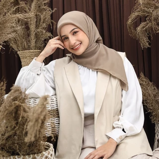100k Get 5 Bella Square Umama Kerudung Polos Hijab Segi Empat (Warna Cantik)