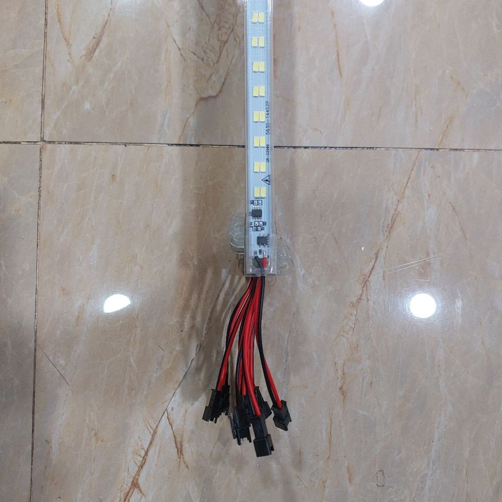 Jual LED Strip Hard 5630 Putih 144 LED + cover 1 meter AC 220V | Shopee ...