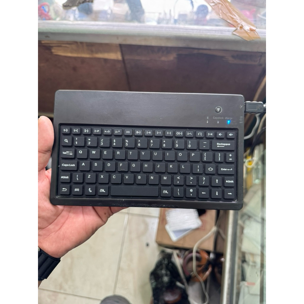 Jual MINI KEYBOARD WIRELESS ANDROID IPHONE UNIVERSAL | Shopee Indonesia