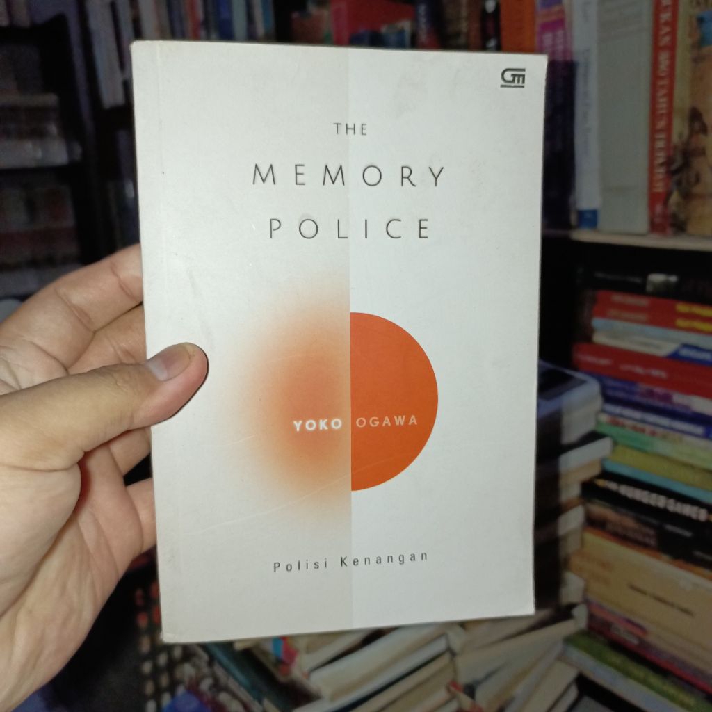 Jual The Memory Police - Polisi Kenangan by Yoko Ogawa | Shopee Indonesia