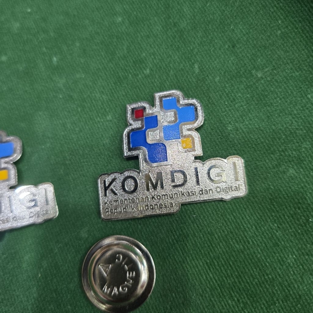 Jual pin bros KOMDIGI - PIN KEMENTERIAN KOMUNIKASI DAN DIGITAL best ...